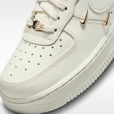 NIKE公式】ナイキ エア フォース 1 '07 LX ウィメンズシューズ